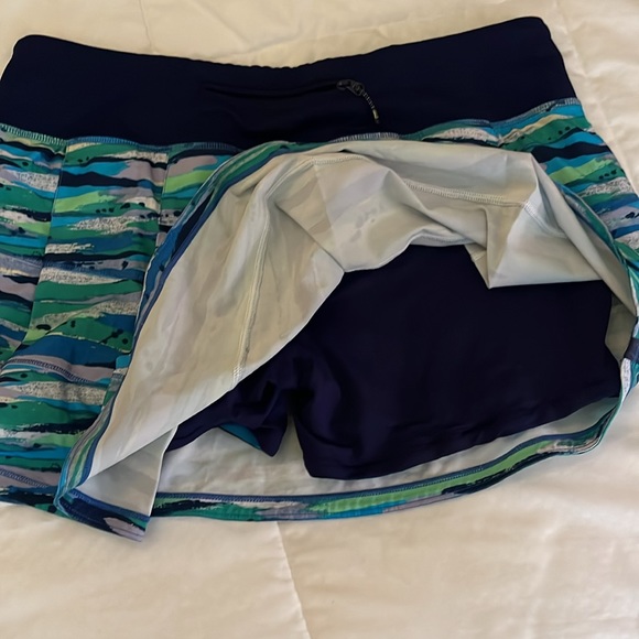 Lululemon skort - Picture 5 of 5